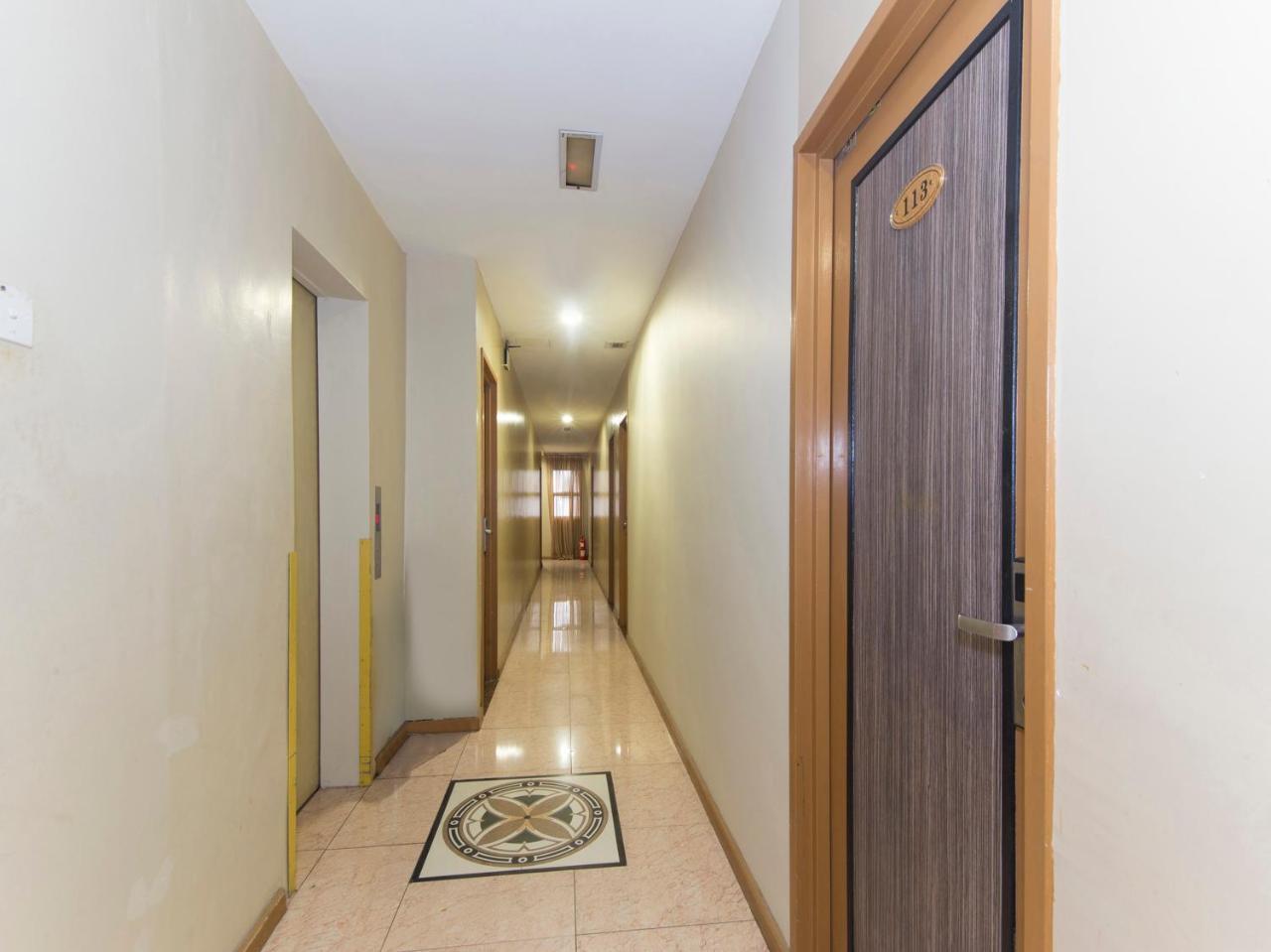 Oyo 422 Hotel Reno Kuala Lumpur Eksteriør bilde